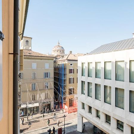 Raffinato Apt Vicino A Piazza Garibaldi X5 Parma Exteriör bild