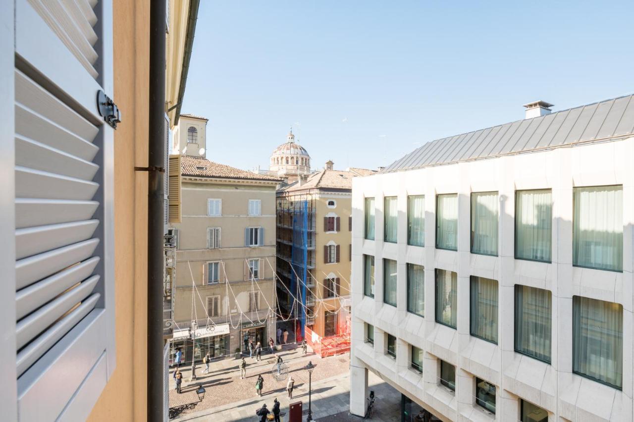 Raffinato Apt Vicino A Piazza Garibaldi X5 Parma Exteriör bild